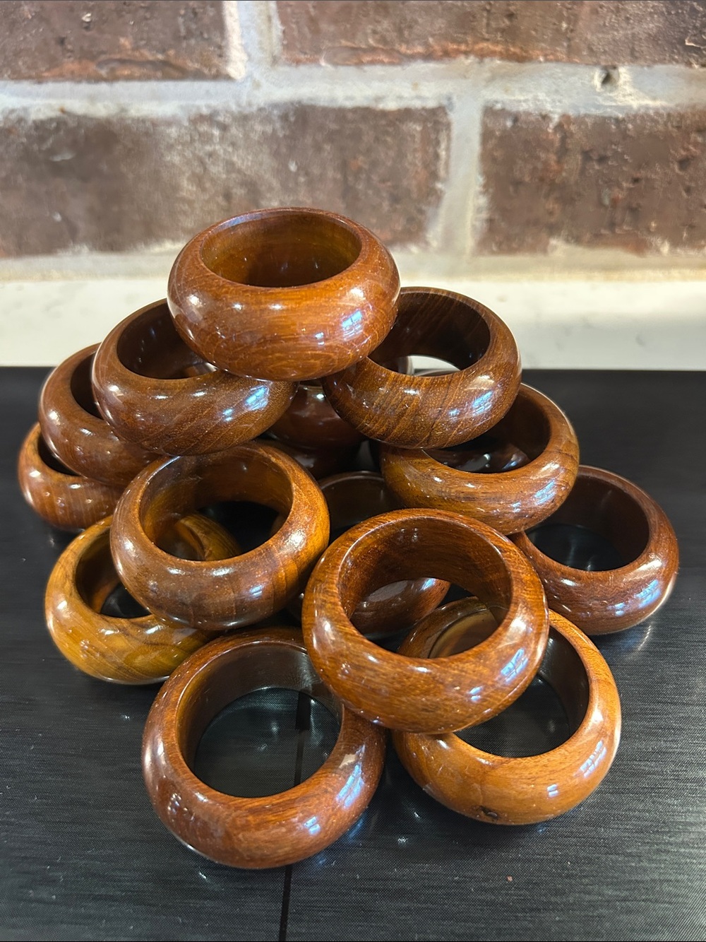 16 Wooden Napkin Rings